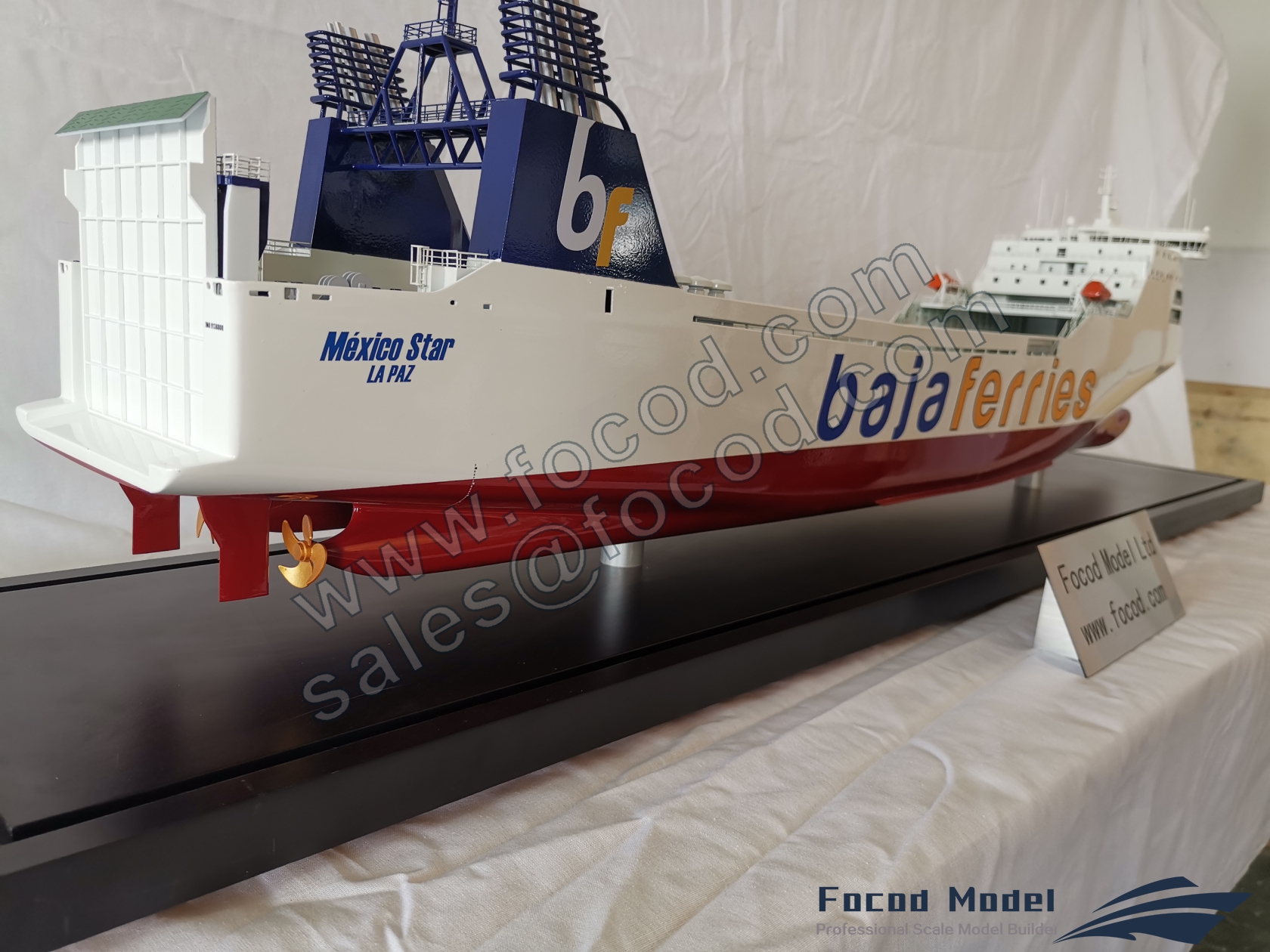 customized model of 183m RO-RO ship